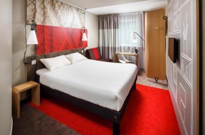 ibis London East Barking - image 13