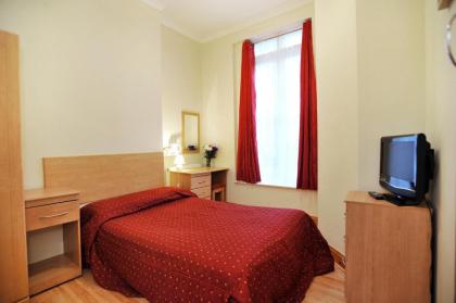 Elmwood Hotel - image 6