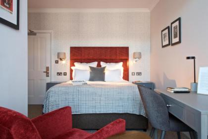 54 Queen's Gate Hotel - image 9