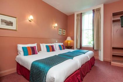 Rose Park Hotel - image 12