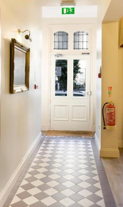 Rose Park Hotel - image 17