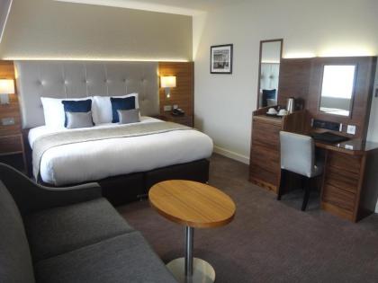 Norfolk Towers Paddington - image 4