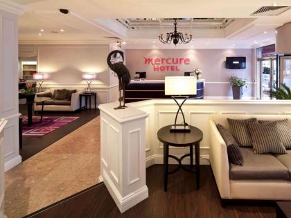 Mercure London Kensington Hotel - image 1