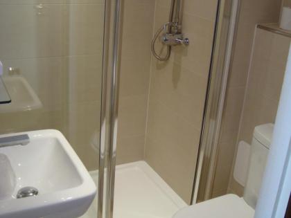 Ambassadors Hotel - image 14