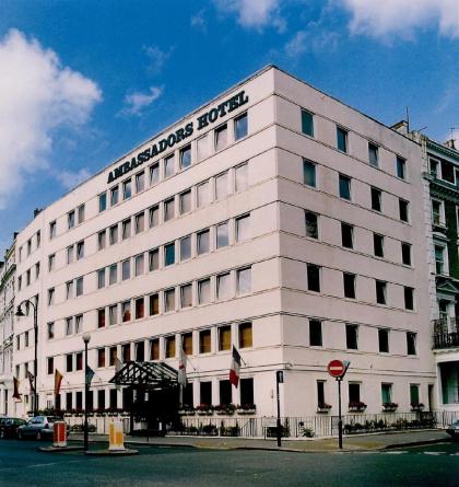 Ambassadors Hotel - image 4