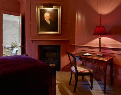 Hazlitt's - image 8