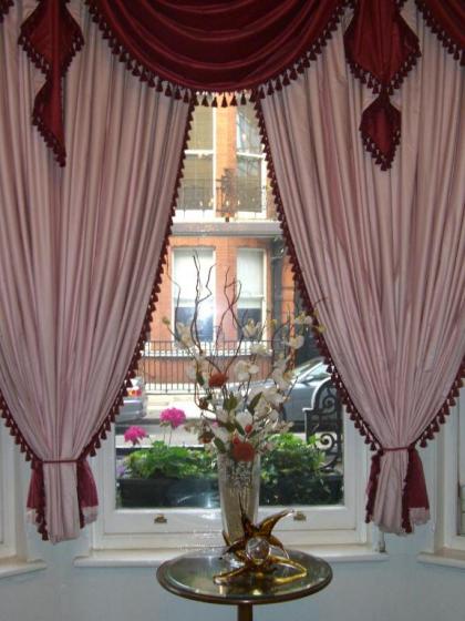 Hotel La Place - image 2