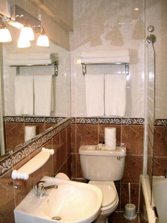 Hotel La Place - image 5