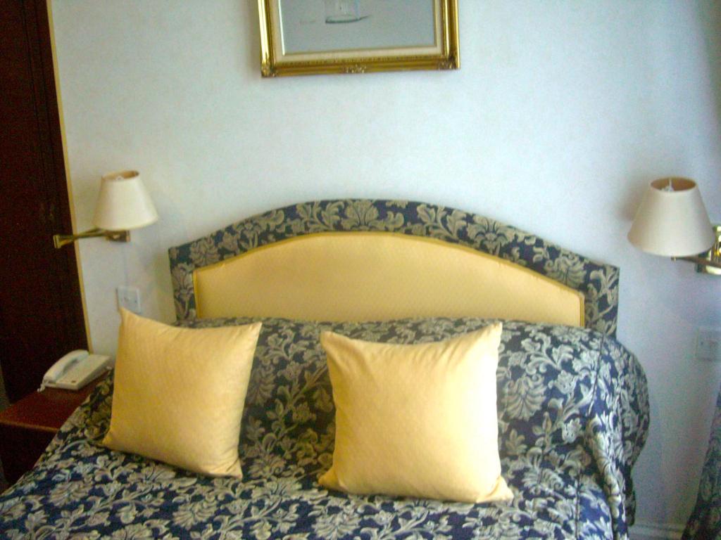 Hotel La Place - image 7