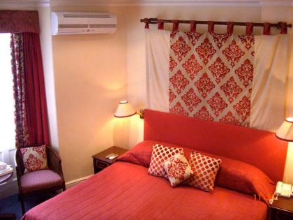 Hotel La Place - image 8