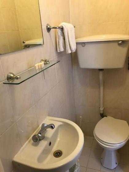 Seven Dials Hotel - image 12