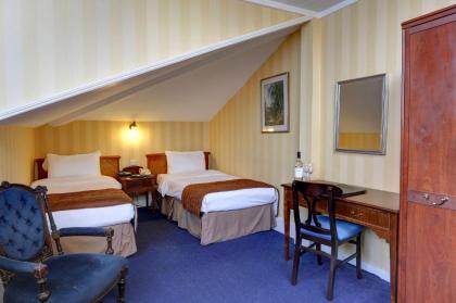 Best Western Swiss Cottage Hotel - image 10