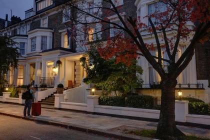 Best Western Swiss Cottage Hotel - image 14