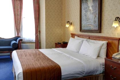 Best Western Swiss Cottage Hotel - image 8