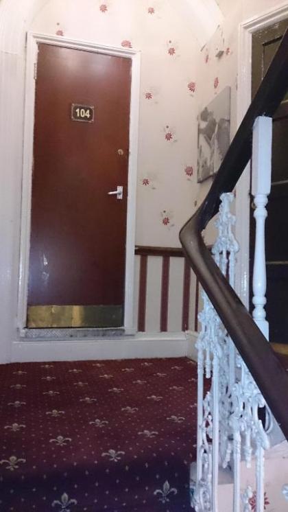 Hyde Park Court Hotel - image 15
