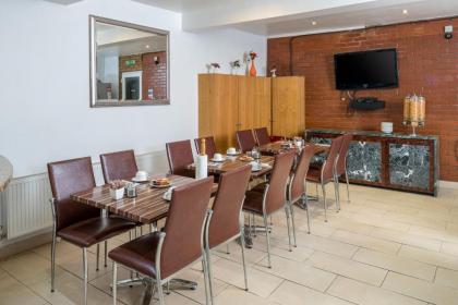 Abbey Hotel - image 7