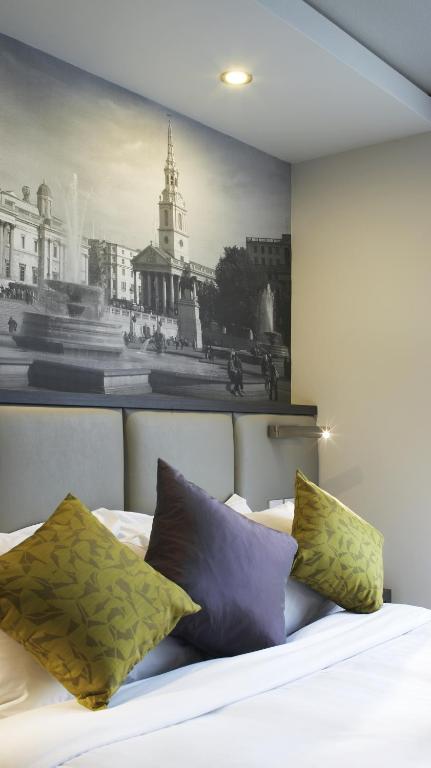 Citadines Trafalgar Square Apartments - image 2
