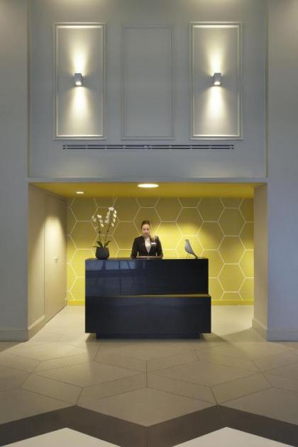 Citadines Trafalgar Square Apartments - image 6