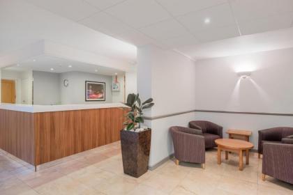Quality Hotel Hampstead - image 11