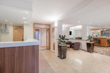 Quality Hotel Hampstead - image 15
