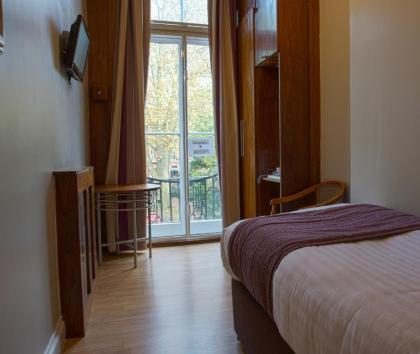 Garden View Hotel - image 16