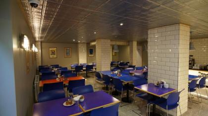 Crestfield Hotel - image 4