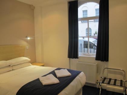 Alhambra Hotel - image 15