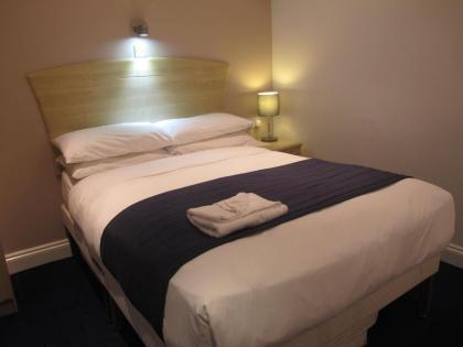 Alhambra Hotel - image 17