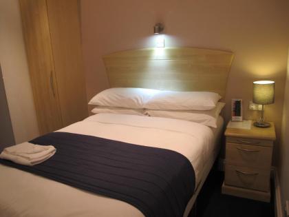 Alhambra Hotel - image 18