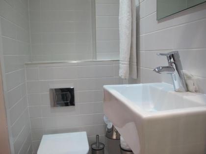 Alhambra Hotel - image 4