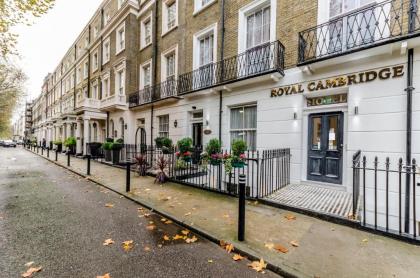 Royal Cambridge Hotel - image 20
