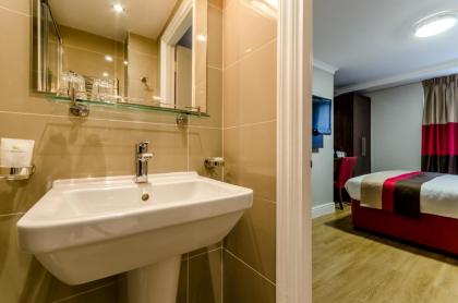 Royal Cambridge Hotel - image 5