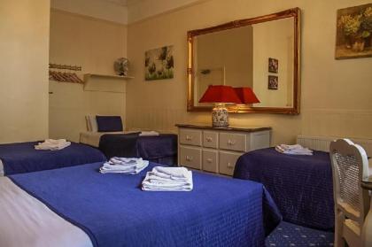 Blades Hotel - image 17