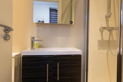 News Hotel Charlotte&Tottenham Rooms&Flats by DC London Rooms - image 19