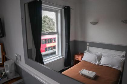 Hotel 261 - image 11