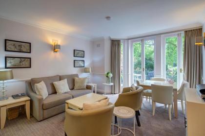 Collingham Serviced Apartments - image 1