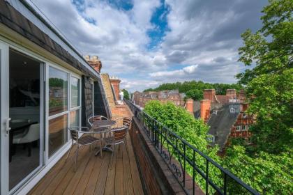 Collingham Serviced Apartments - image 17