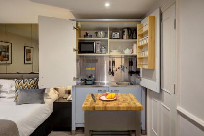 Collingham Serviced Apartments - image 18