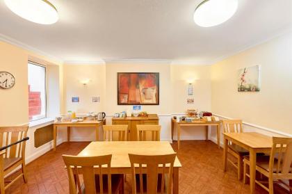 OYO 24 Sussex London Paddington - image 19