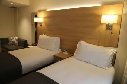 Holiday Inn London - Kensington High St. - image 17