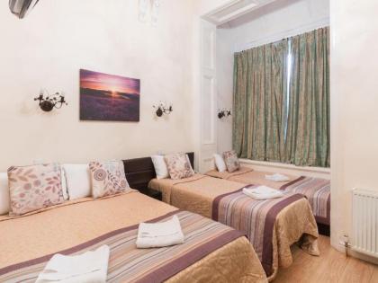 Notting Hill Gate Hotel - image 13