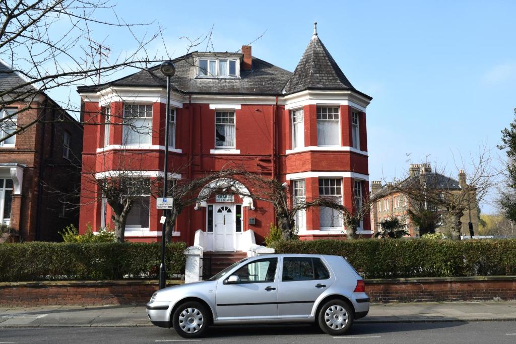 Charlie Hotel - main image