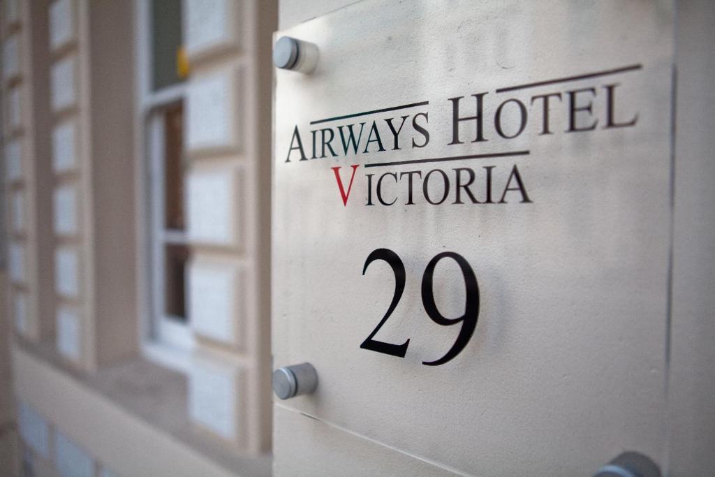 Airways Hotel Victoria - image 2