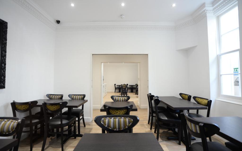 Airways Hotel Victoria - image 7