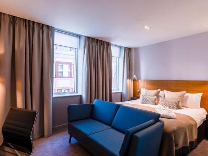 Apex London Wall Hotel - image 18