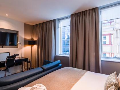 Apex London Wall Hotel - image 20
