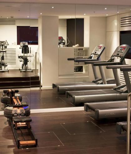 Apex London Wall Hotel - image 4