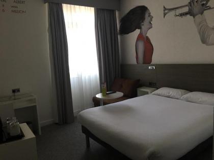 Heeton Concept Hotel - Kensington London - image 3