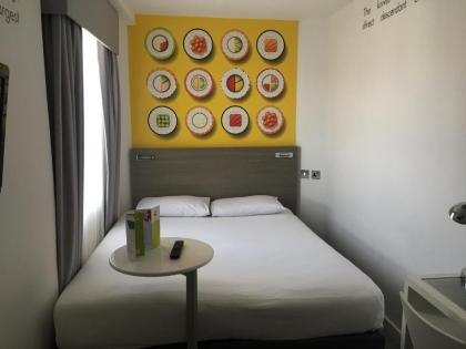 Heeton Concept Hotel - Kensington London - image 4