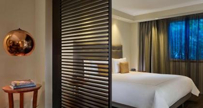Park Plaza Victoria London - image 1